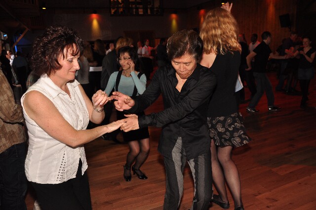 min 2009 04 05 station danse 391